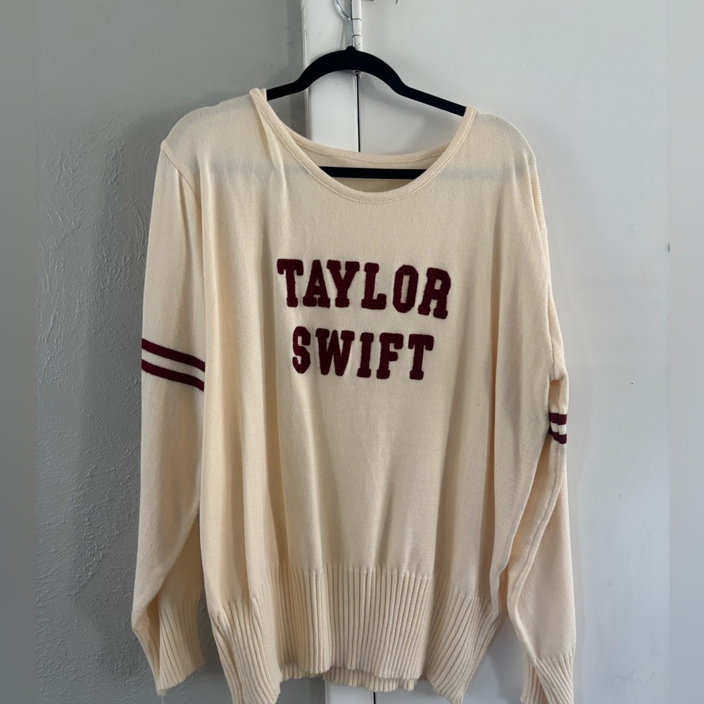Taylor Swift Red Era Sweater size 4X never worn